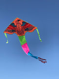 Oranssi-kotka-delta-lohikäärme, jonka häntä on useissa iloisissa väreissä - Exclusive Dragon osoitteesta www.Drake.nu